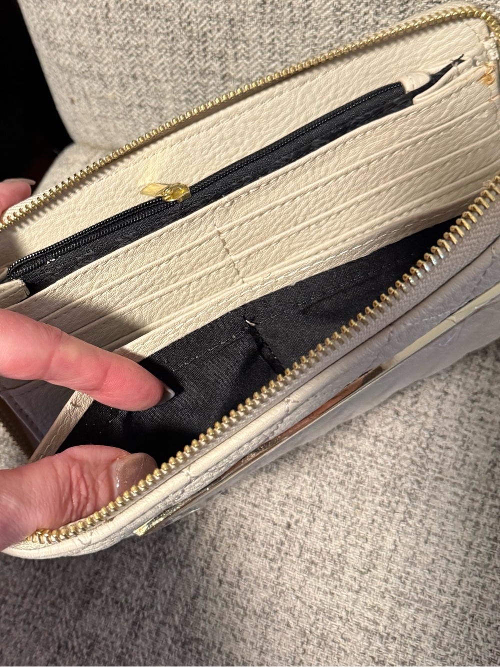 Steve Madden Wallet - Picture 5 of 7